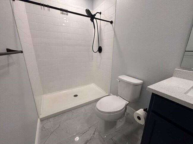 Building Photo - 1174 Haines Dr