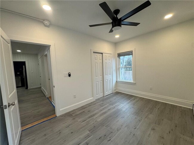 Building Photo - 591 Main St