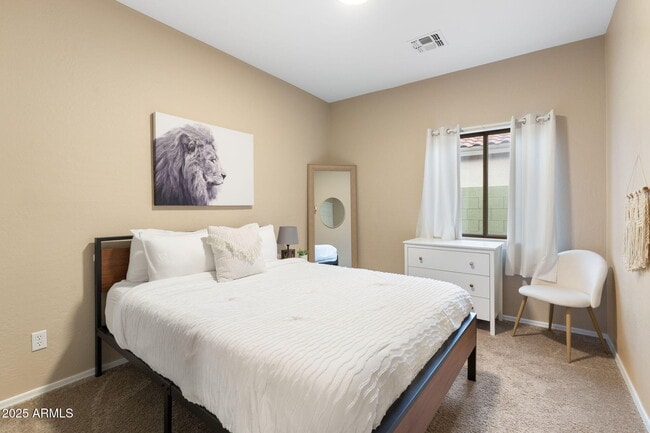 Building Photo - 17471 W Desert Sage Dr