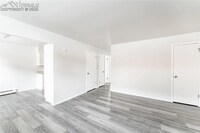 Building Photo - 2155 King St