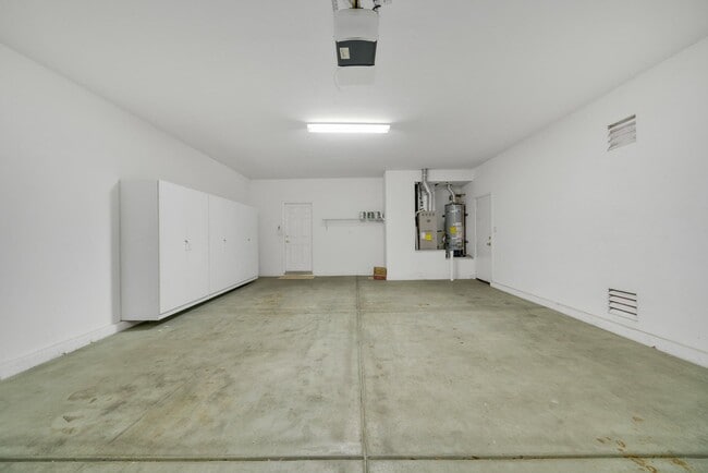 Building Photo - 78632 Iron Bark Dr