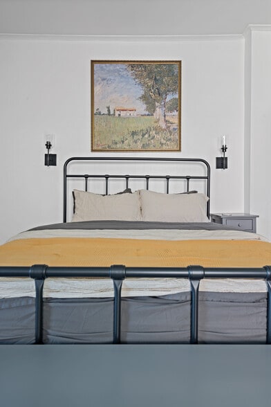 Building Photo - 4413 Albany Post Rd