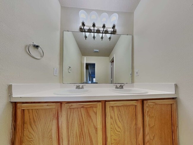 Building Photo - 11938 Sonora Springs Dr