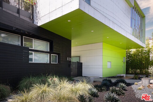 Building Photo - 825 Kings Rd