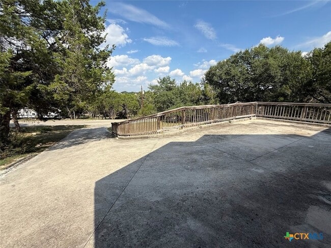 Building Photo - 221 N Scenic Loop