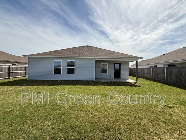 Building Photo - 29333 E 80th St S