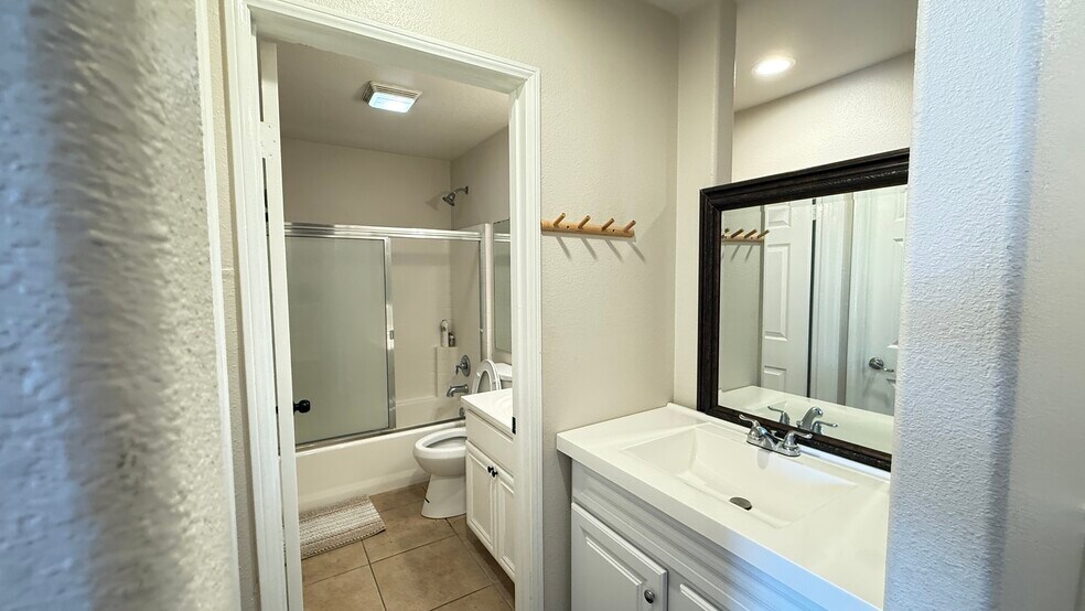 Building Photo - 13885 Camp Rock St