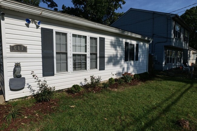 Primary Photo - 617 Drum Ave