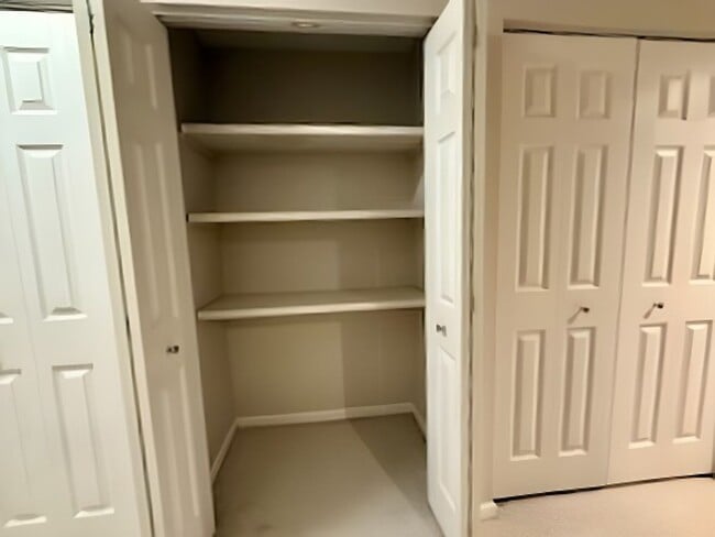 Building Photo - 3bed/3.5bath Townhouse in Walden Woods