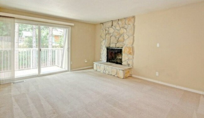 Building Photo - 2Bd/1.75Ba Kirkland Condo