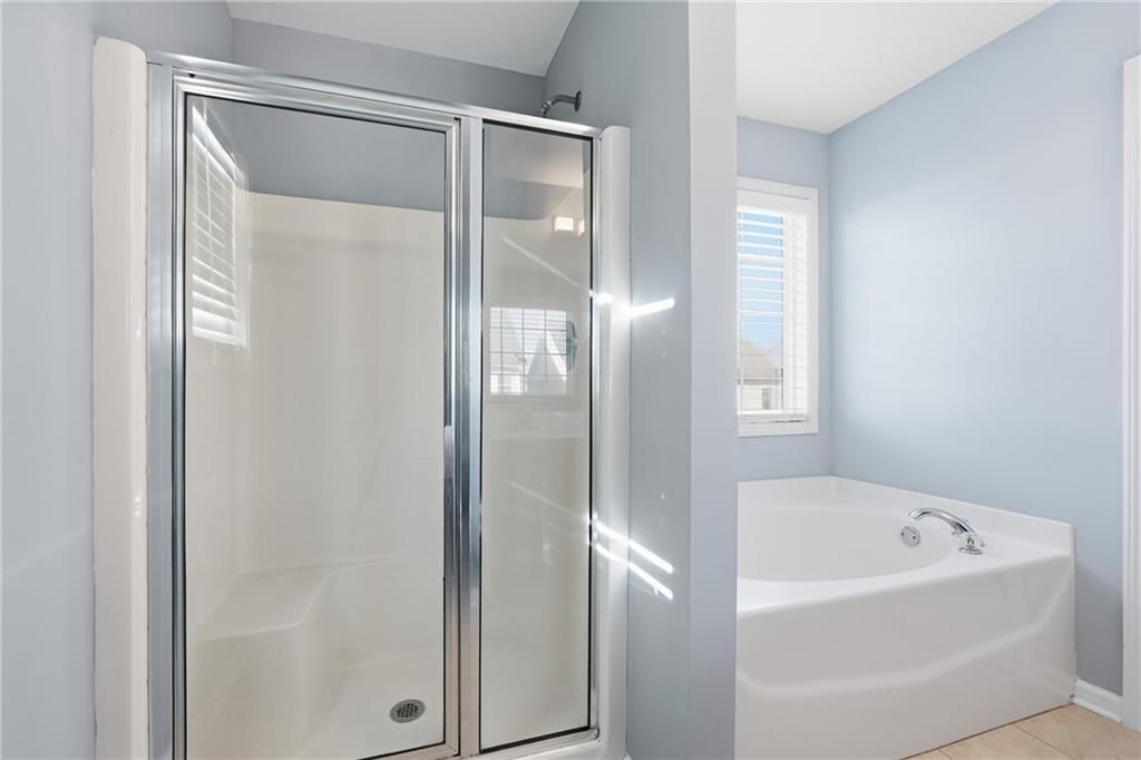 Building Photo - 903 Misty View Ct SW