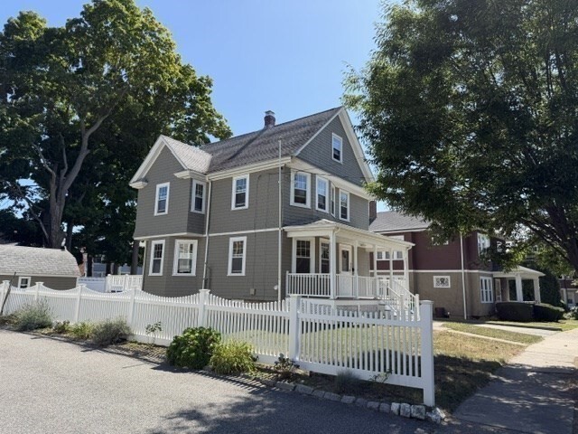 Building Photo - 30 Washburn St
