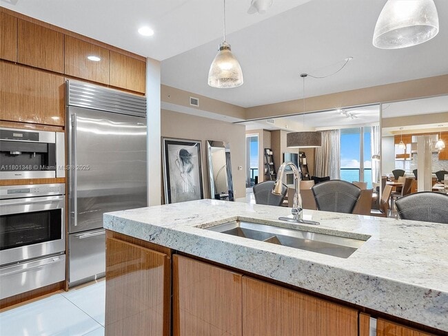 Building Photo - 9705 Collins Ave