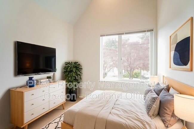 Primary Photo - 6794 N McKenna Ave