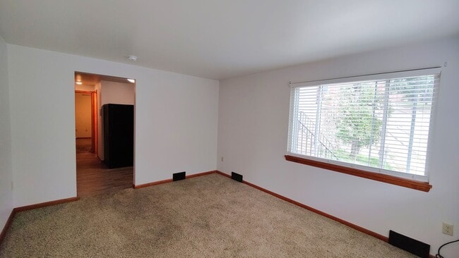 Building Photo - *Recently Updated 1BD/1BA Apartment Available in Brentwood*