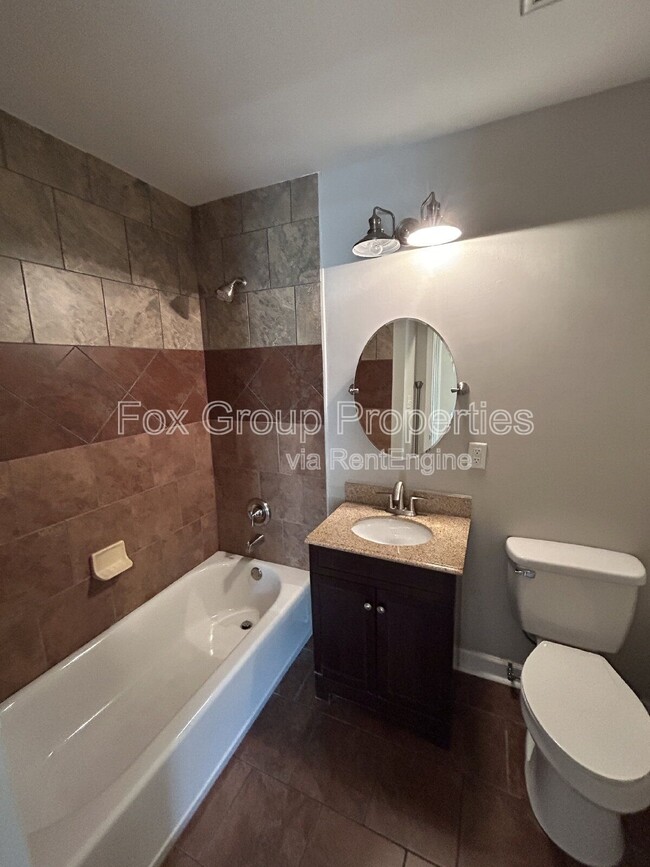 Building Photo - 133 Cliffwood Cir