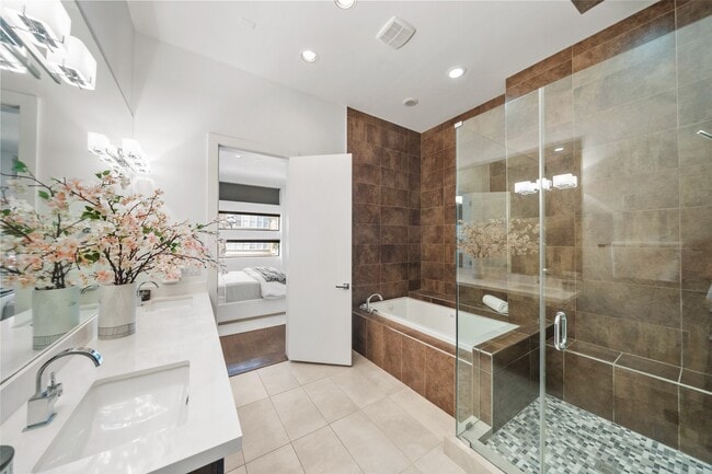 Building Photo - 316 Birdsall St