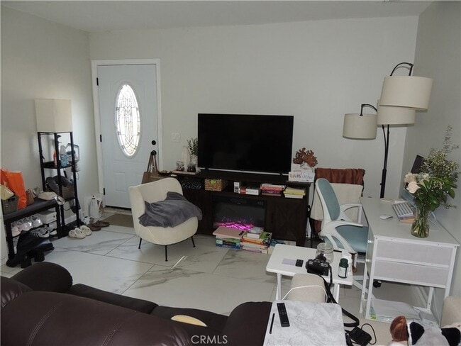 Building Photo - 23470 Victory Blvd