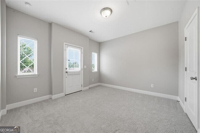 Building Photo - 164 Blakemore Dr