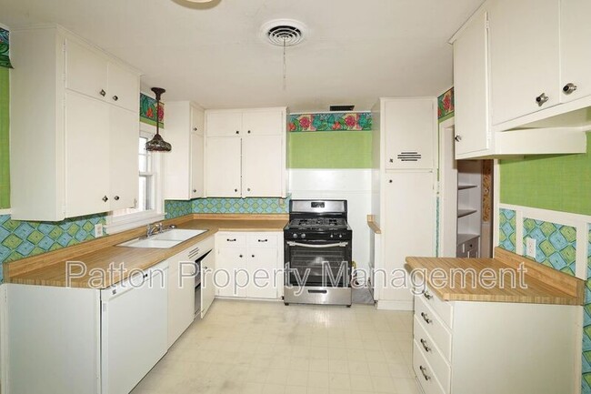 Building Photo - 1528 S Lipscomb St