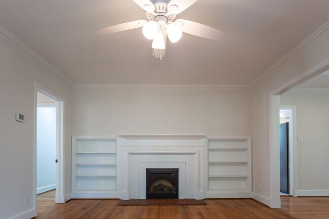 Building Photo - 3408 Kirby Dr