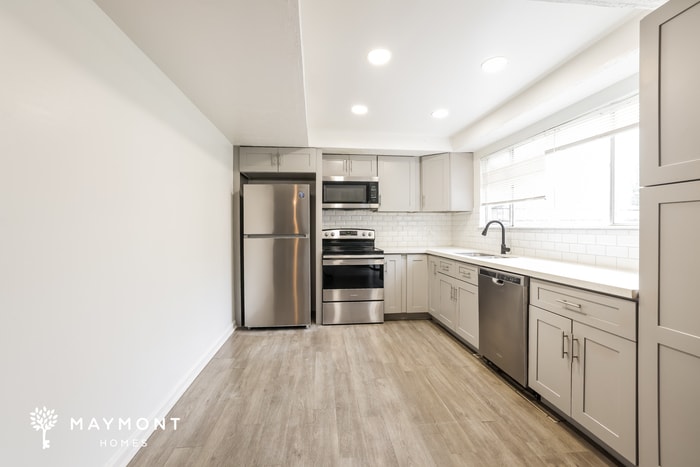 Building Photo - 8407 Old Meadow Ln