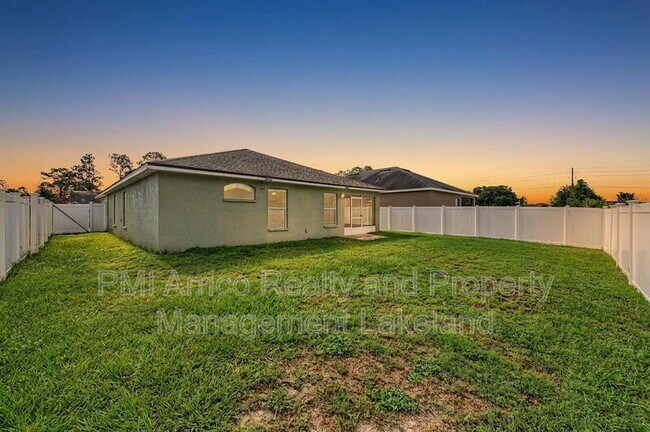 Building Photo - 7918 Chestnut View Dr