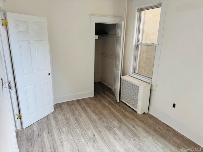 Building Photo - 438 Locust St