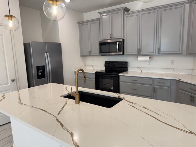 Building Photo - 279 Sunfish Dr