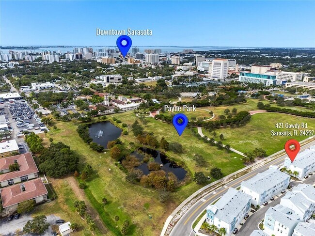 Building Photo - 421 Gowdy Rd