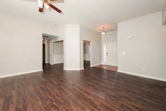 Building Photo - 44 Creek View Ct