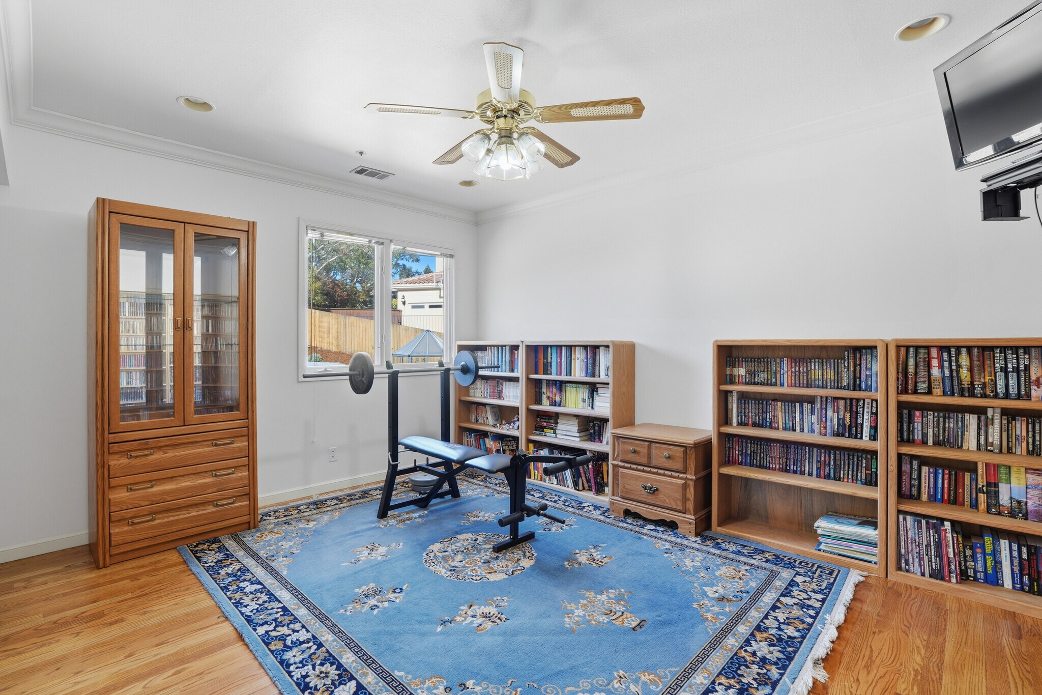 Building Photo - 544 Sunset Way