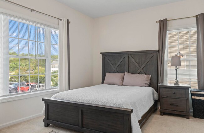 Building Photo - 2090 Cross Gate Blvd