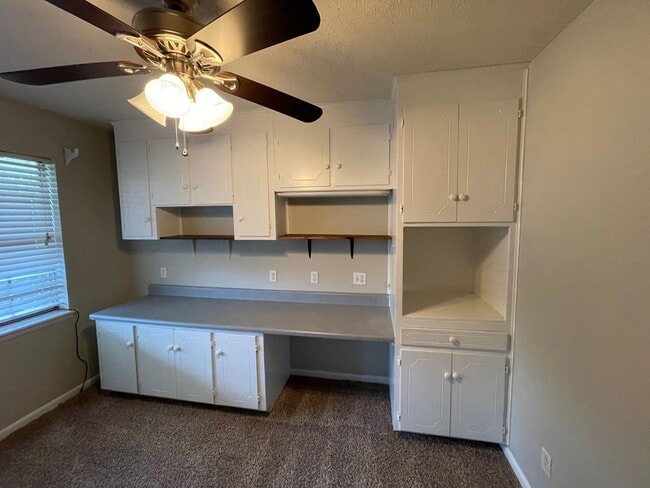 Building Photo - Shadows Acres.. New Flooring..New Paint.....