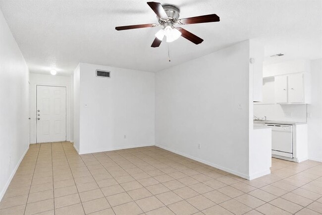 Building Photo - 2412 Burleson Ct