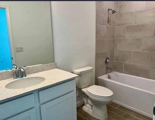 Building Photo - 4511 NW 14th Lp