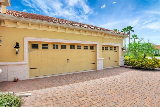 Building Photo - 14721 Castle Park Terrace