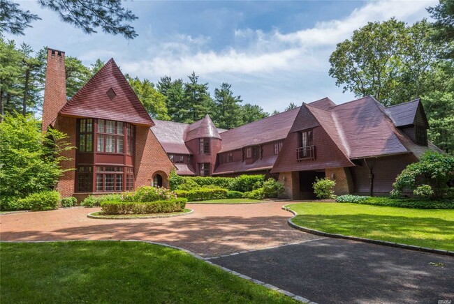 Primary Photo - 35 Chestnut Hill Dr