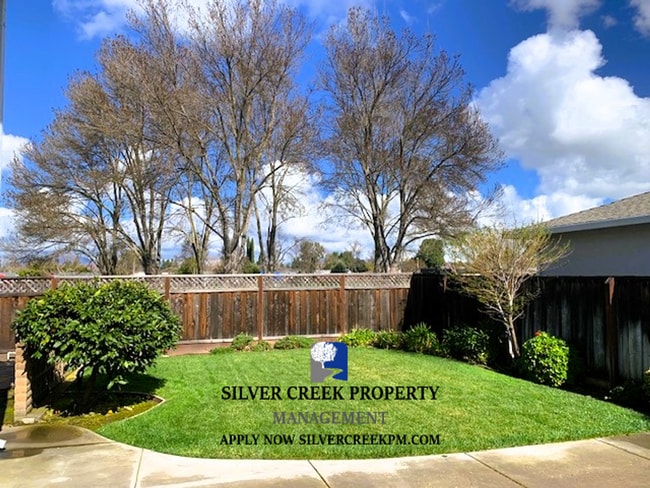 Building Photo - Available Now! Family-Friendly Home Backin...