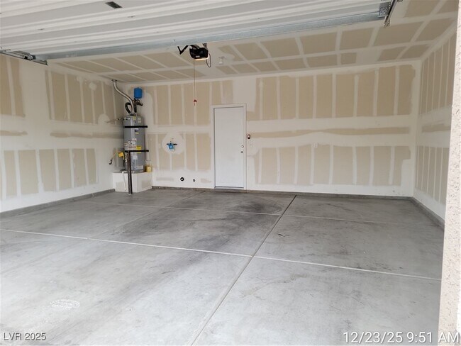 Building Photo - 2866 Gunnery Frg St