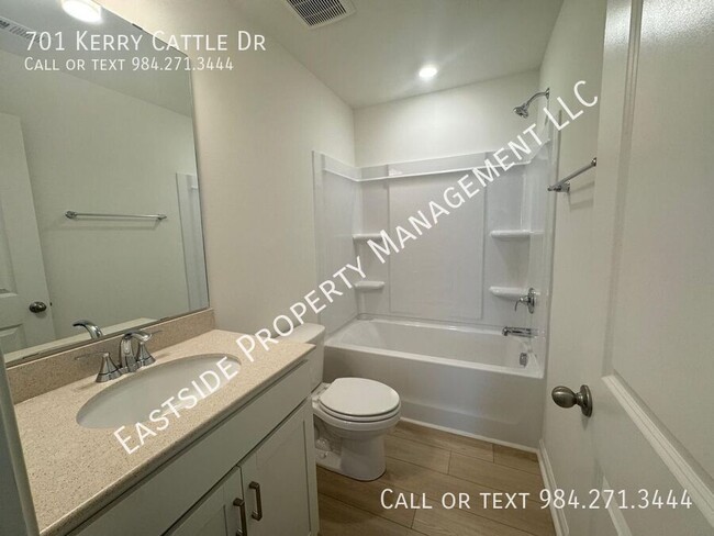 Building Photo - 701 Kerry Cattle Dr