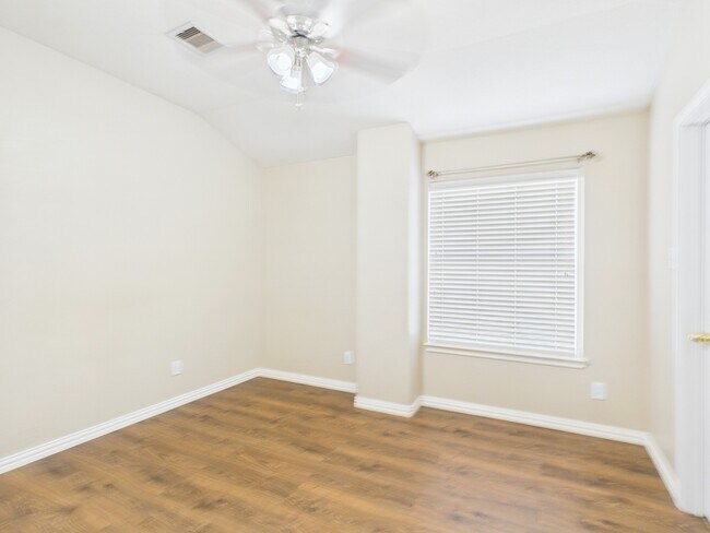 Building Photo - 5930 Cypresswood Green Dr