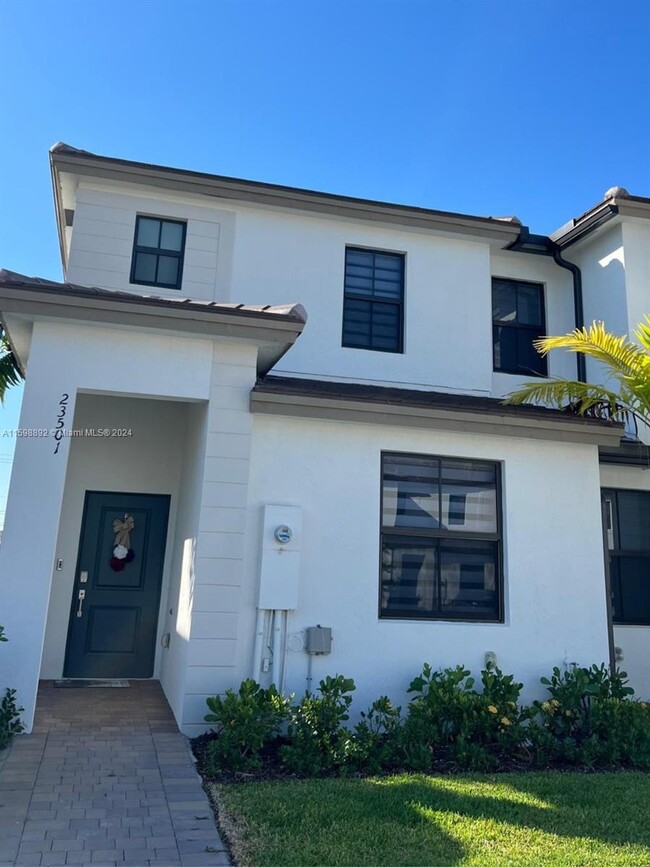 Primary Photo - 23501 SW 127th Pl
