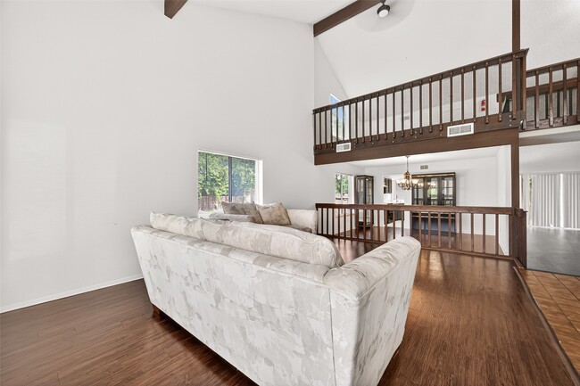 Building Photo - 6203 Downwood Forest Dr