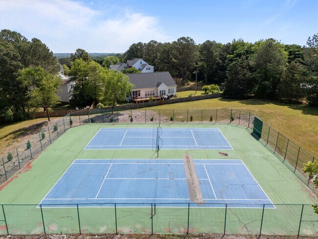 Building Photo - Spacious 3-Bedroom Home with Bonus Room and Community Perks