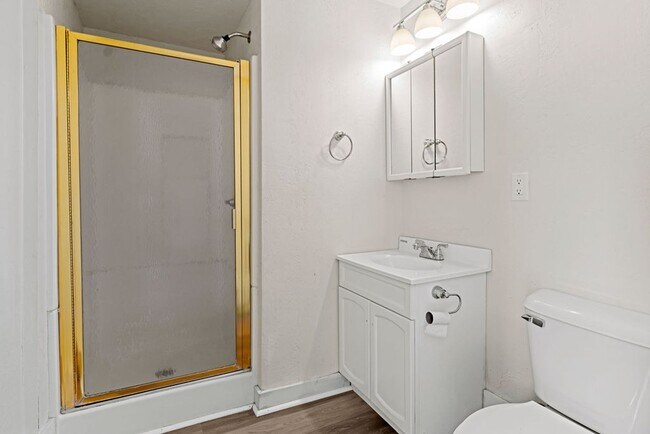 Building Photo - 211 Otter Ave