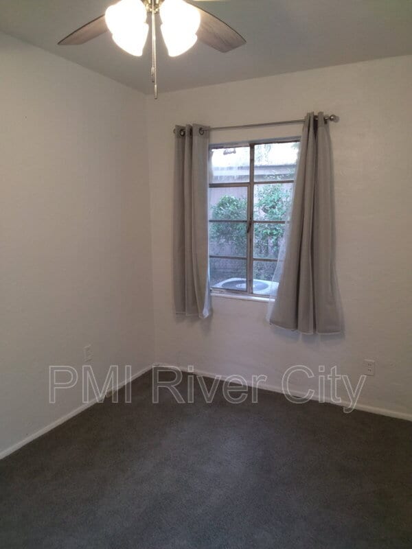 Building Photo - 1859 Loyola Dr N