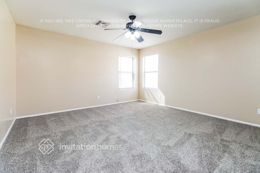 Building Photo - 11458 E Ramblewood Ave