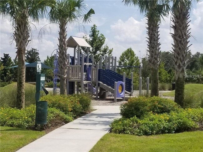 Building Photo - 16942 Tradewind Pt