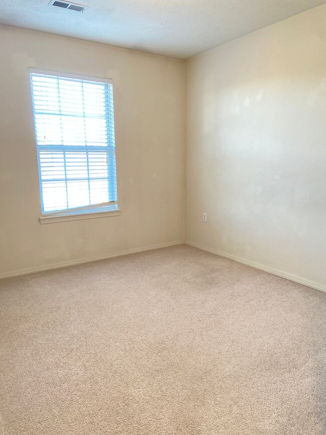 Building Photo - Condominium in Academy Commons